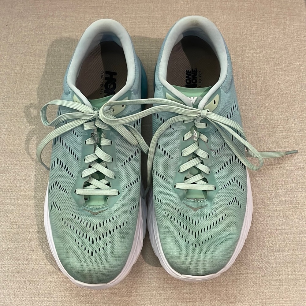Hoka One Mach 2